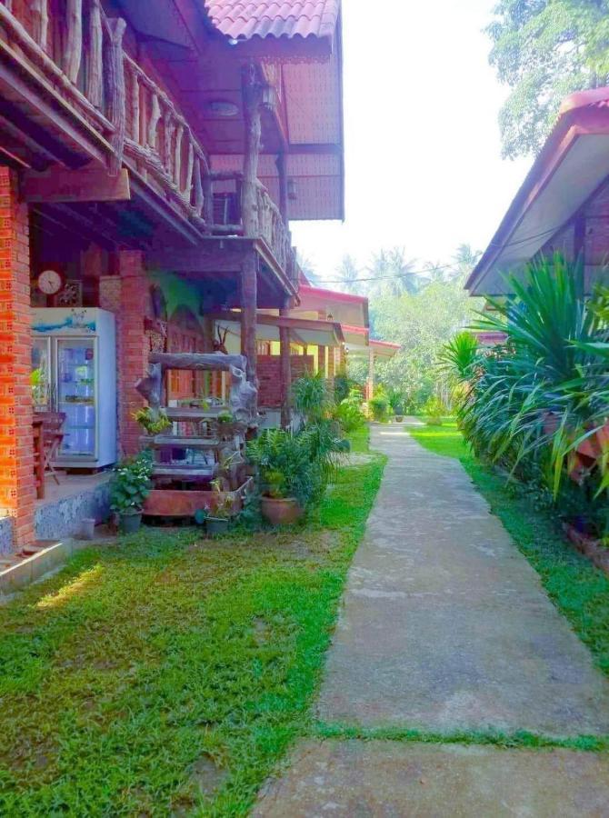 Coconut Corner Villa Ko Yao Noi Exteriör bild